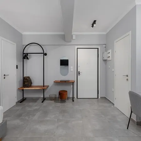 μerάκι Aristotelous Sq